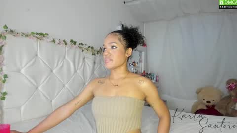 Snapshot of karla_santoro chatting on 10.31.25 Karla Santoro online show from 10.31.25