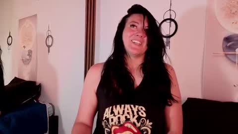 Snapshot of karla_valk1 chatting on 11.13.25 karla online show from 11.13.25