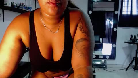 karlaluann online show from 11.11.25