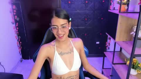 karlaslutskinny__ online show from 07.19.26