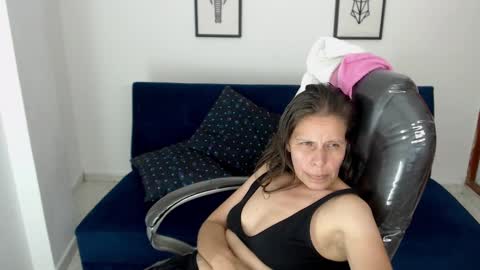 KARLYE online show from 12.11.24