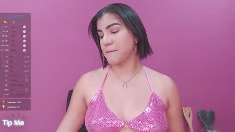 Snapshot of karlygreyss chatting on 02.20.25 Karly online show from 02.20.25