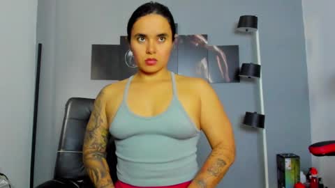   online show from 03.05.25