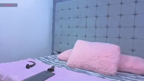 Snapshot of karol_messy chatting on 07.16.26 Karol online show from 07.16.26