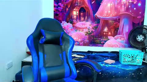    online show from 11.05.25