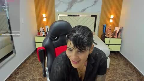 Karol and Luna online show from 10.18.25