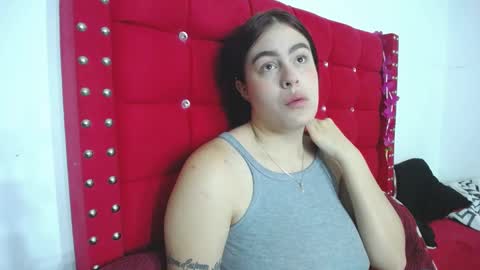 Snapshot of karolay_su chatting on 02.19.25 ARIANNA online show from 02.19.25