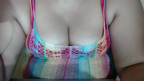 Snapshot of karolbb21 chatting on 02.08.26 karolbb21 online show from 02.08.26