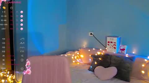 Snapshot of karolina_hottie_ chatting on 03.12.26 Kira online show from 03.12.26