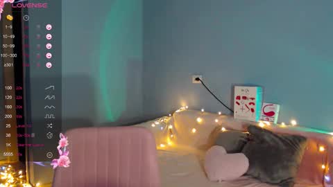 Snapshot of karolina_hottie_ chatting on 03.14.26 Kira online show from 03.14.26