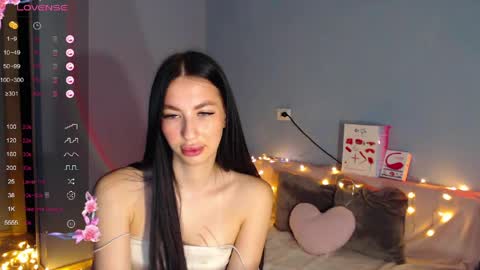 Snapshot of karolina_hottie_ chatting on 03.27.26 Kira online show from 03.27.26