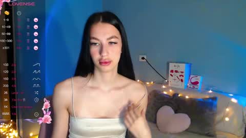 Snapshot of karolina_hottie_ chatting on 04.07.26 Kira online show from 04.07.26