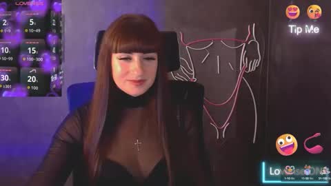 Caroline online show from 10.12.25