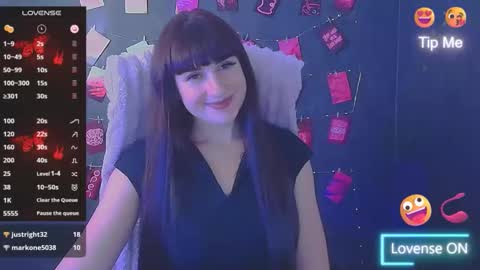Caroline online show from 11.26.25