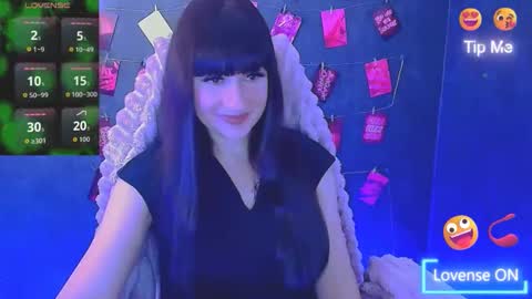 Snapshot of karolina_mia chatting on 02.11.26 Caroline online show from 02.11.26