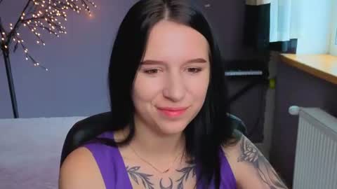 Snapshot of karolinablack chatting on 06.25.26 Karolina online show from 06.25.26