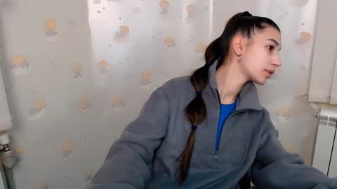 Karolina online show from 02.08.25