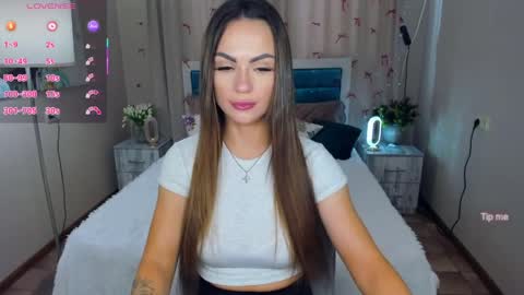 Karolina online show from 03.27.26