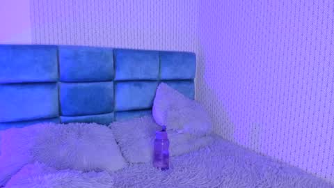 Karoline  online show from 12.30.24