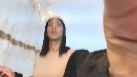 Snapshot of karoline_marin chatting on 12.11.24 Karoline online show from 12.11.24