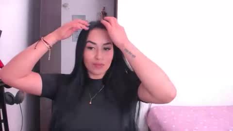 Karoline online show from 02.04.26