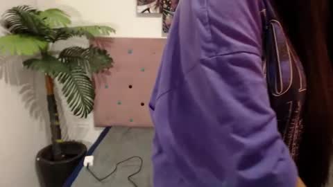 Isa online show from 03.04.25