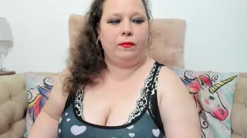 Snapshot of karolinejoyy chatting on 02.14.26 KarolineJoyy online show from 02.14.26