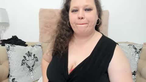 Snapshot of karolinejoyy chatting on 02.19.26 KarolineJoyy online show from 02.19.26