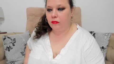 Snapshot of karolinejoyy chatting on 03.01.26 KarolineJoyy online show from 03.01.26