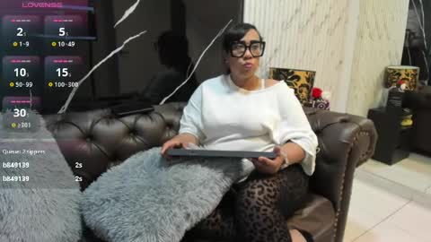 Snapshot of karollwestt chatting on 06.03.26 My name is Miss Karol online show from 06.03.26