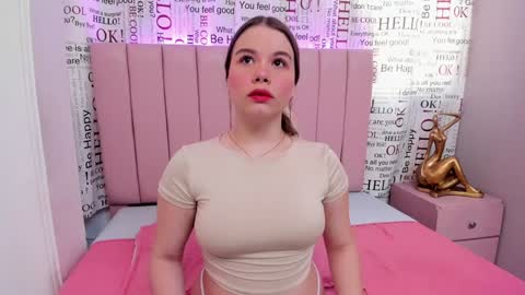 Snapshot of karoly_ocampo chatting on 01.14.25 karoly online show from 01.14.25