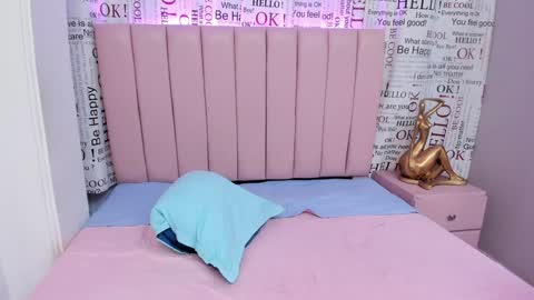 Snapshot of karoly_ocampo chatting on 01.29.25 karoly online show from 01.29.25