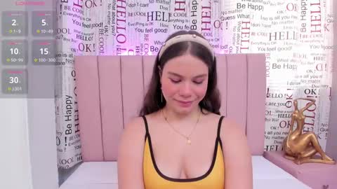 Snapshot of karoly_ocampo chatting on 02.12.25 karoly online show from 02.12.25