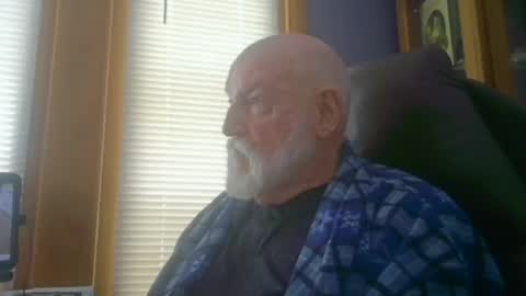 Snapshot of karpp chatting on 01.21.25 karpp online show from 01.21.25