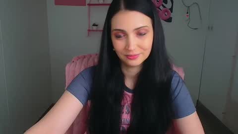 Snapshot of karyna_joy chatting on 04.21.26 Karyna online show from 04.21.26