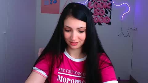 Snapshot of karyna_joy chatting on 05.20.26 Karyna online show from 05.20.26