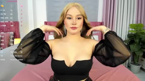 My name is Kassandra... Nice to meet you  thumb up me please its important online show from 03.10.25