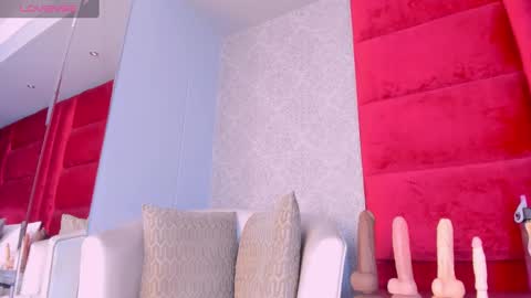 Kasandra Hall online show from 02.16.25