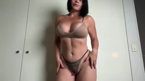 Snapshot of kat1987 chatting on 11.11.25 Kat online show from 11.11.25