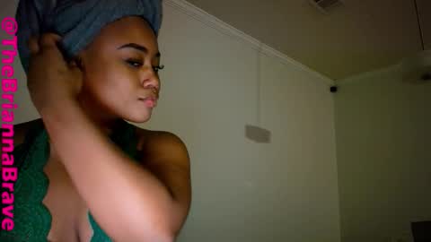 BriannaBrave online show from 12.23.25