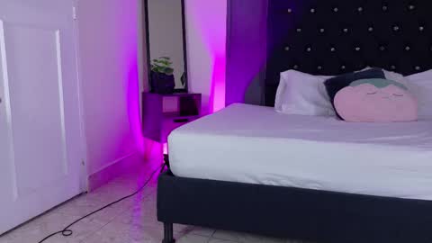 Snapshot of kataaleya__12 chatting on 10.29.25 kataaleya__12 online show from 10.29.25