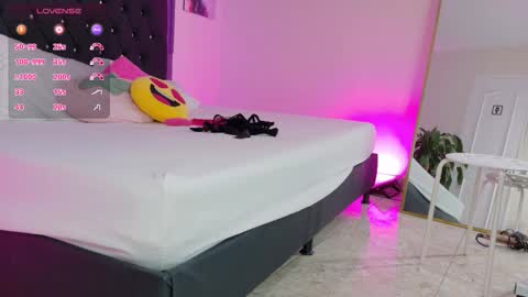 Snapshot of kataaleya__12 chatting on 11.24.25 kataaleya__12 online show from 11.24.25