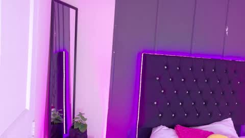 Snapshot of kataaleya__12 chatting on 11.26.25 kataaleya__12 online show from 11.26.25