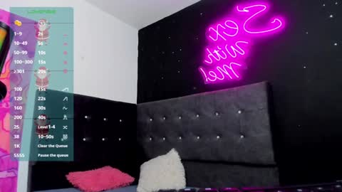       Katalina Miles      online show from 01.12.25