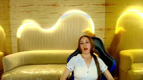 Katalina  online show from 05.20.26