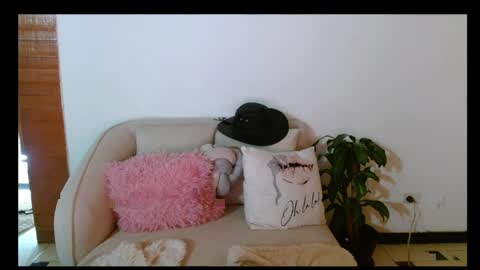 Katalina online show from 04.11.26