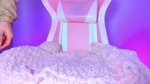 katalinaferreirax online show from 05.19.26