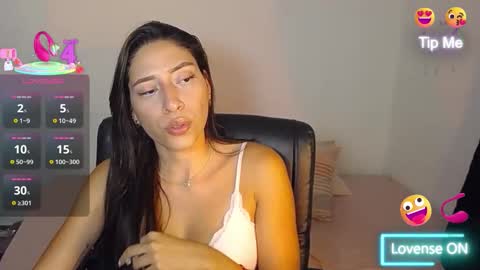 Snapshot of kate_arden chatting on 09.24.25 Carla Palmer online show from 09.24.25