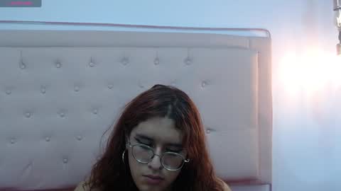 Snapshot of kate_pickman chatting on 01.10.25 kate online show from 01.10.25