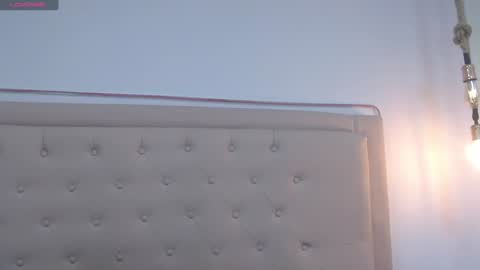 Snapshot of kate_pickman chatting on 01.10.25 kate online show from 01.10.25